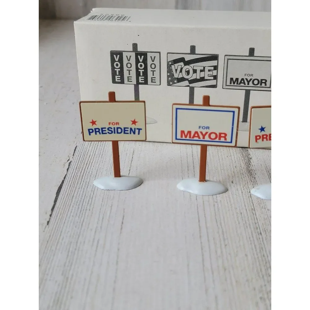 Dept 56 52599 Village Election Yard Signs snow accessory‎ Xmas set